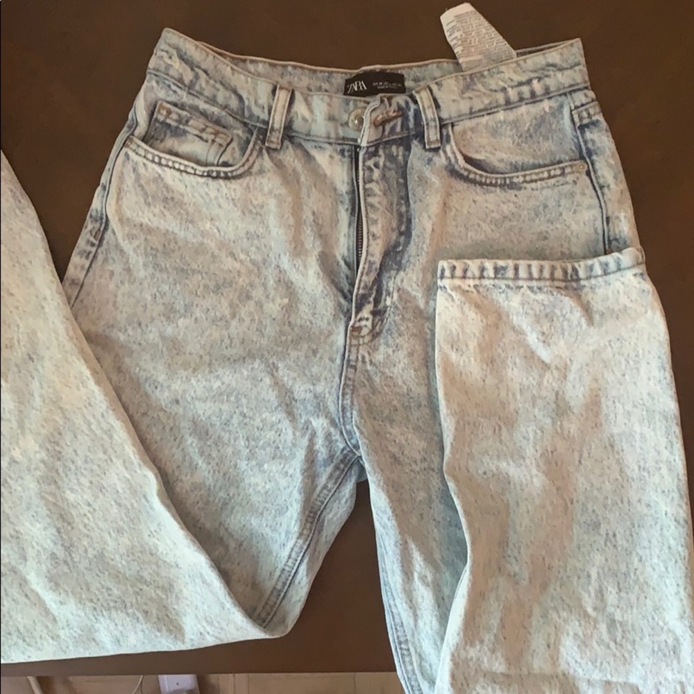 Zara Hi-Rise Straight Leg Jean